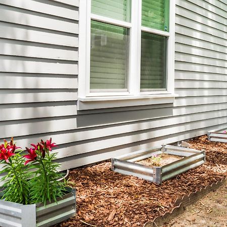 Bright + New - Fire Pit - Hammock - 3 Bd Villa Raleigh Exterior foto